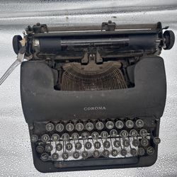 Vintage 1930s/1940s Corona Standard Typewriter W/Floating Shift