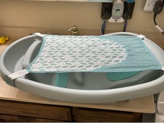 Baby bathtub