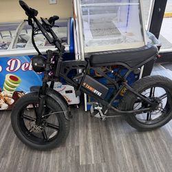 Upgraded TAMO E-Bike – New Battery, Tires, Chain + Premium Charger ⚡