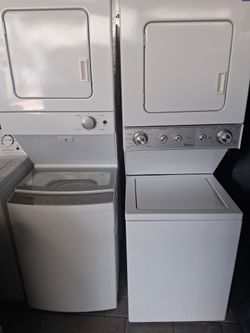 Washer and dryer apilable