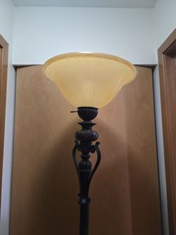 Floor lamp