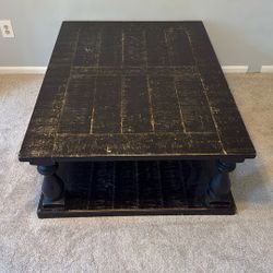 Mallacar Rectangular Black Cocktail Table