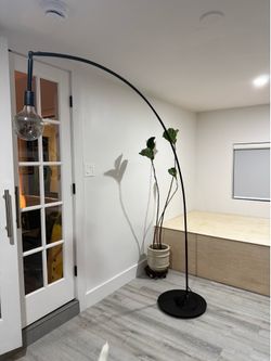 Floor lamp