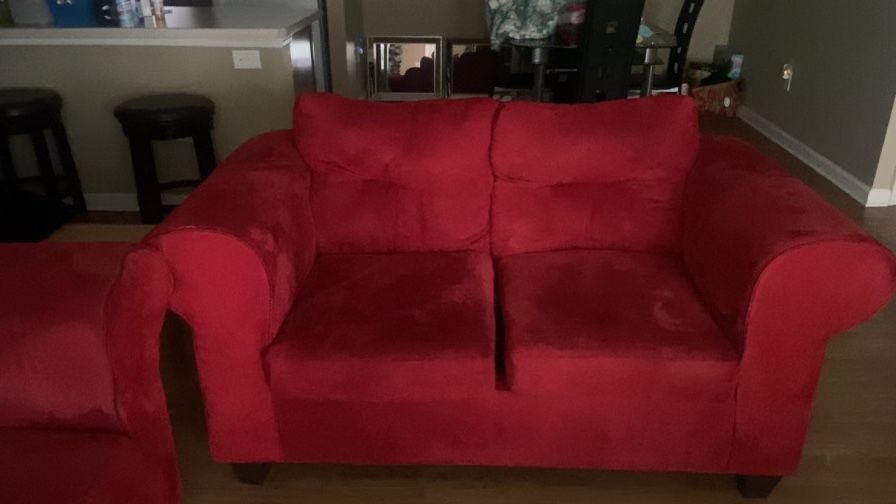 Sofa/ Love Seat