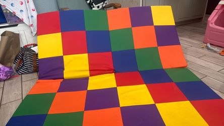 Soft zone play mat