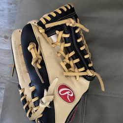 Rawlings Baseball Glove Brand new