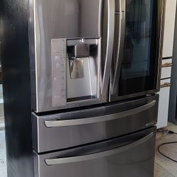 LG 4 Door Black Stainless Steel Refrigerator 