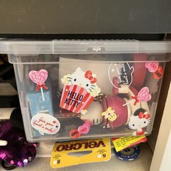 Hello Kitty Bin 