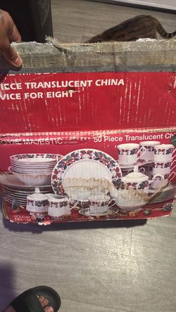 Royal Majestic by Sango Holiday Cheer 50-Piece China Set