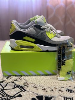 NIKE AIR MAX