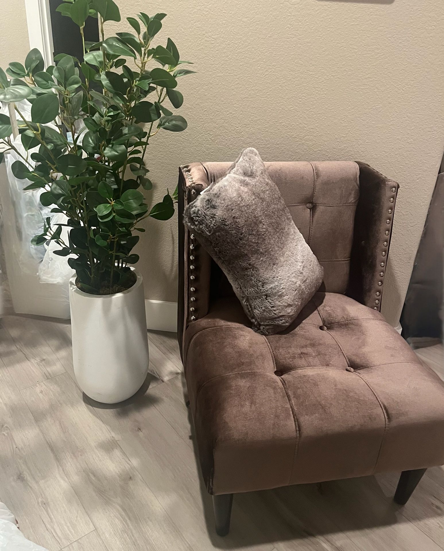 Accent Chair - Brand New