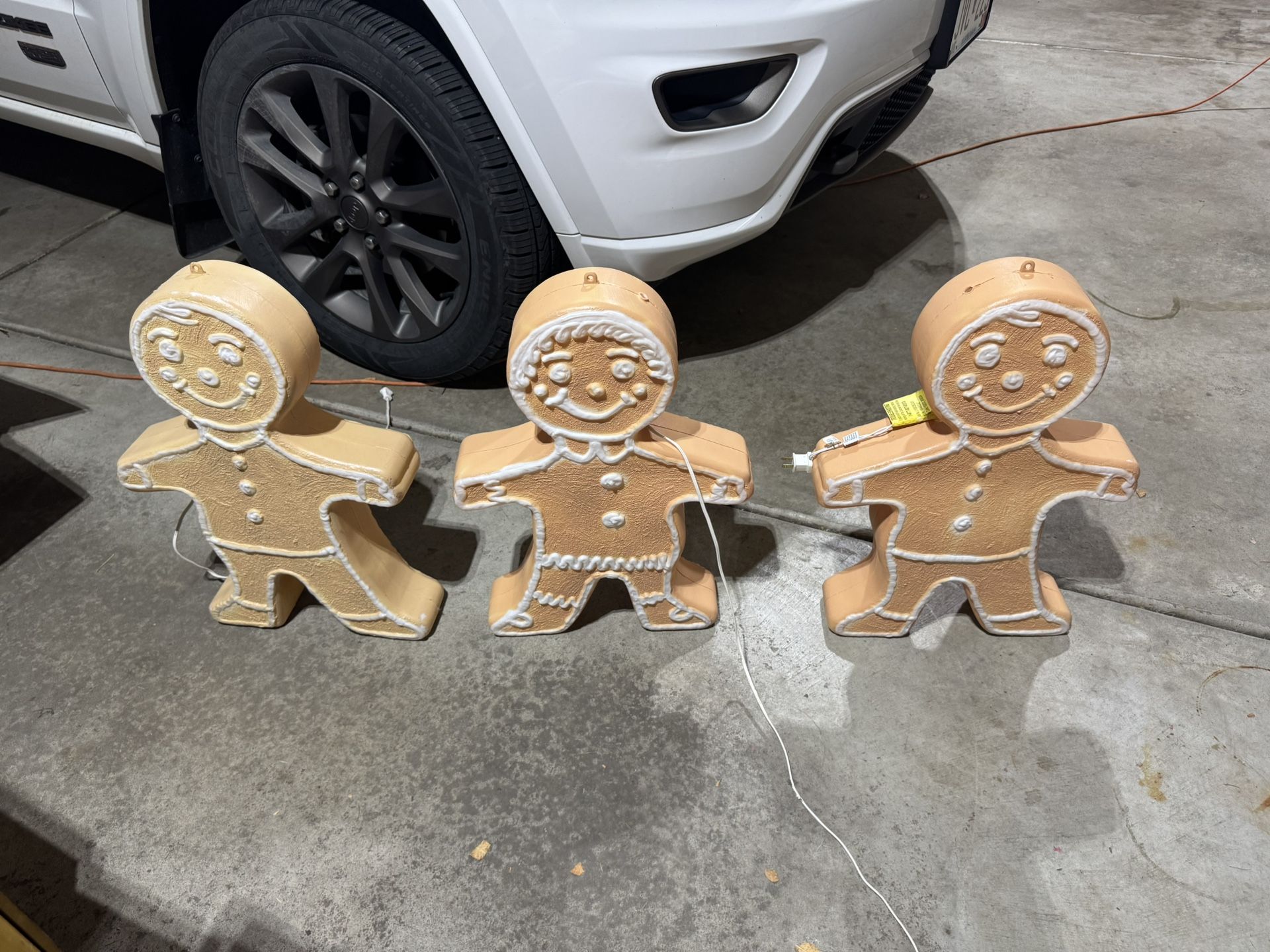 Vintage Gingerbread Men Blowmolds Blow Molds- Price in Post