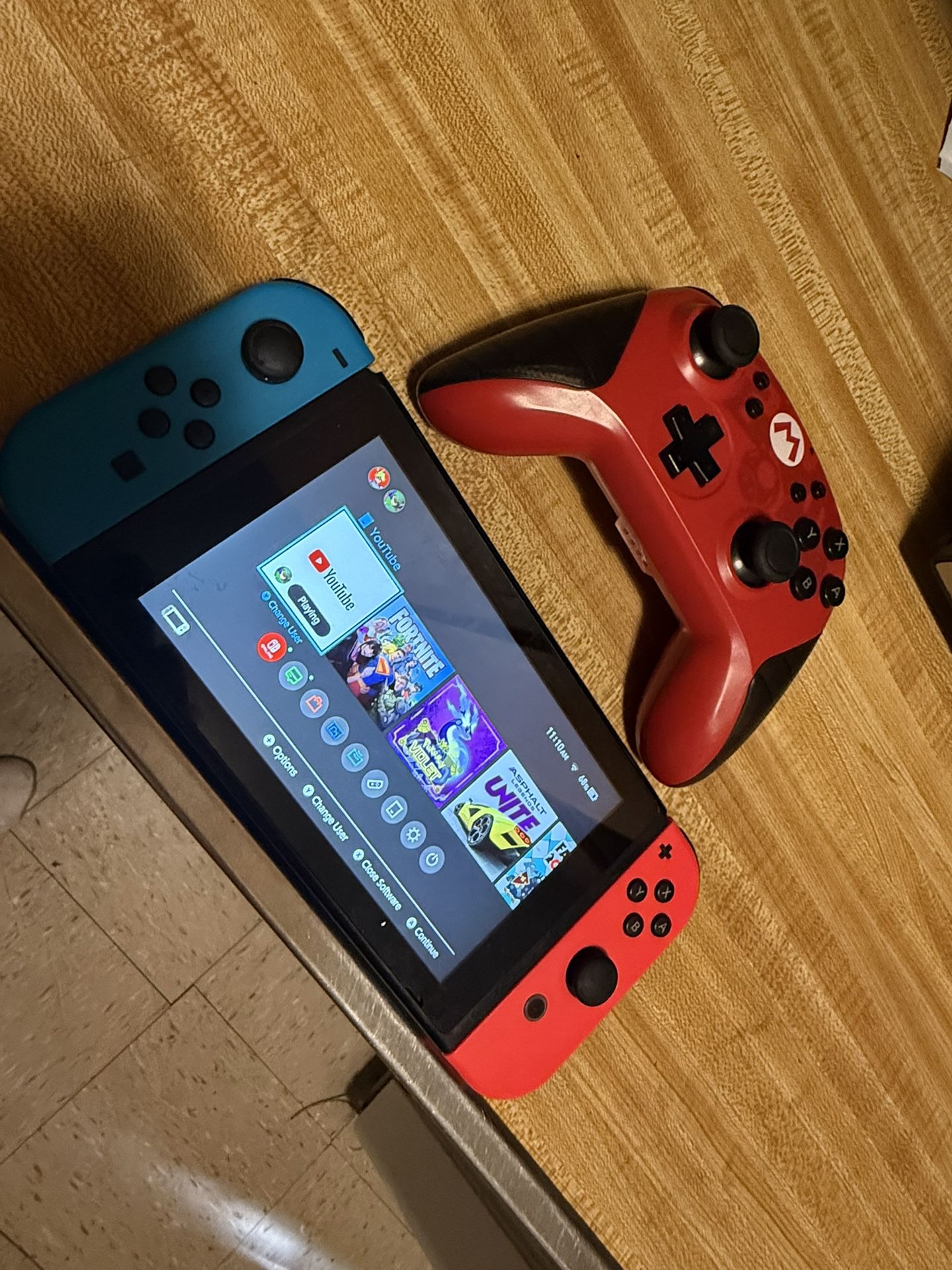 Nintendo Switch 