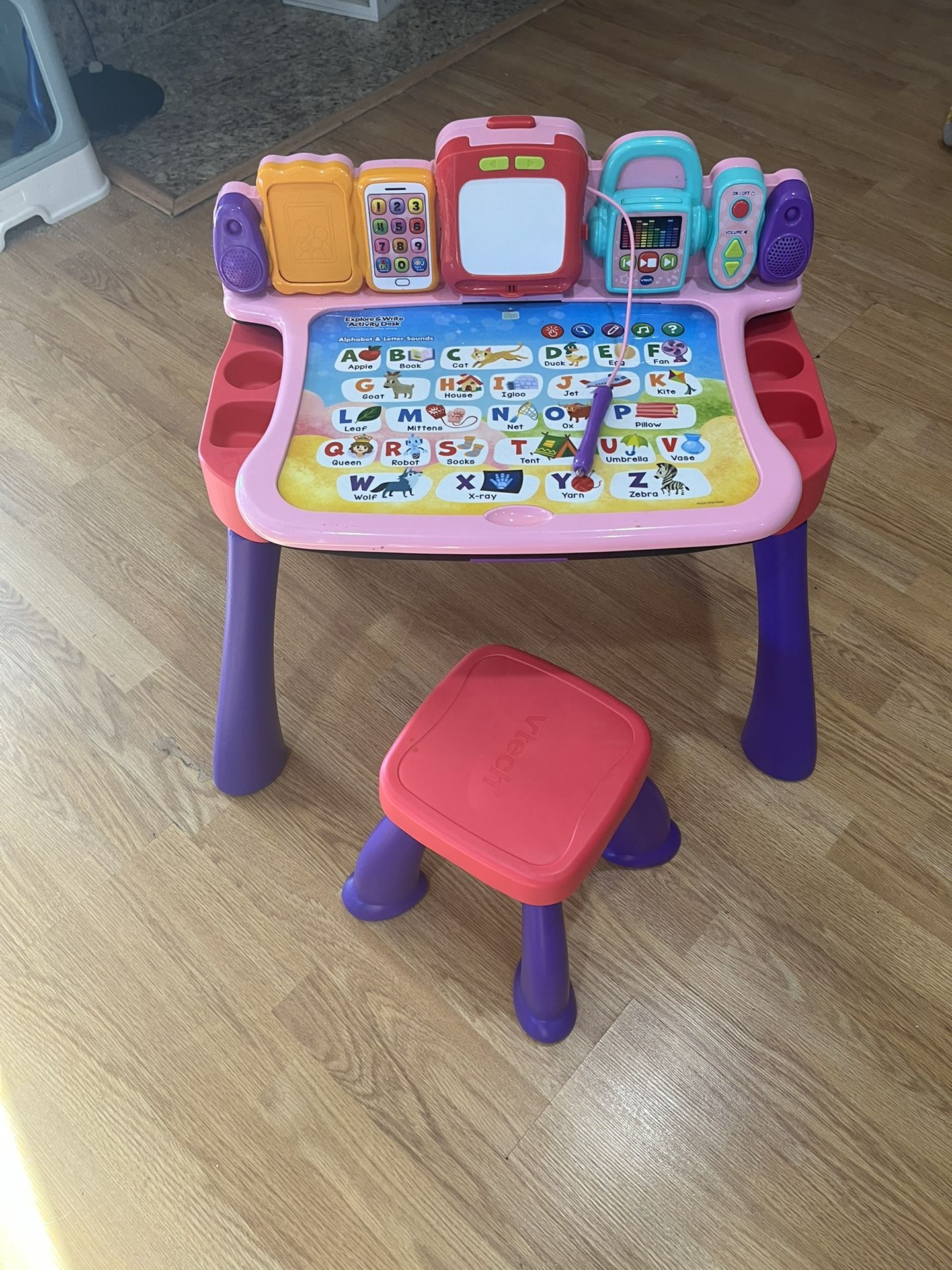 Vtech Touch And Learn Activity Desk