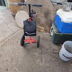 Knee Scooter W Dual Hand Breaks