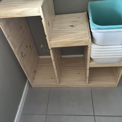 IKEA Kid Dresser With Plastic Drawers 