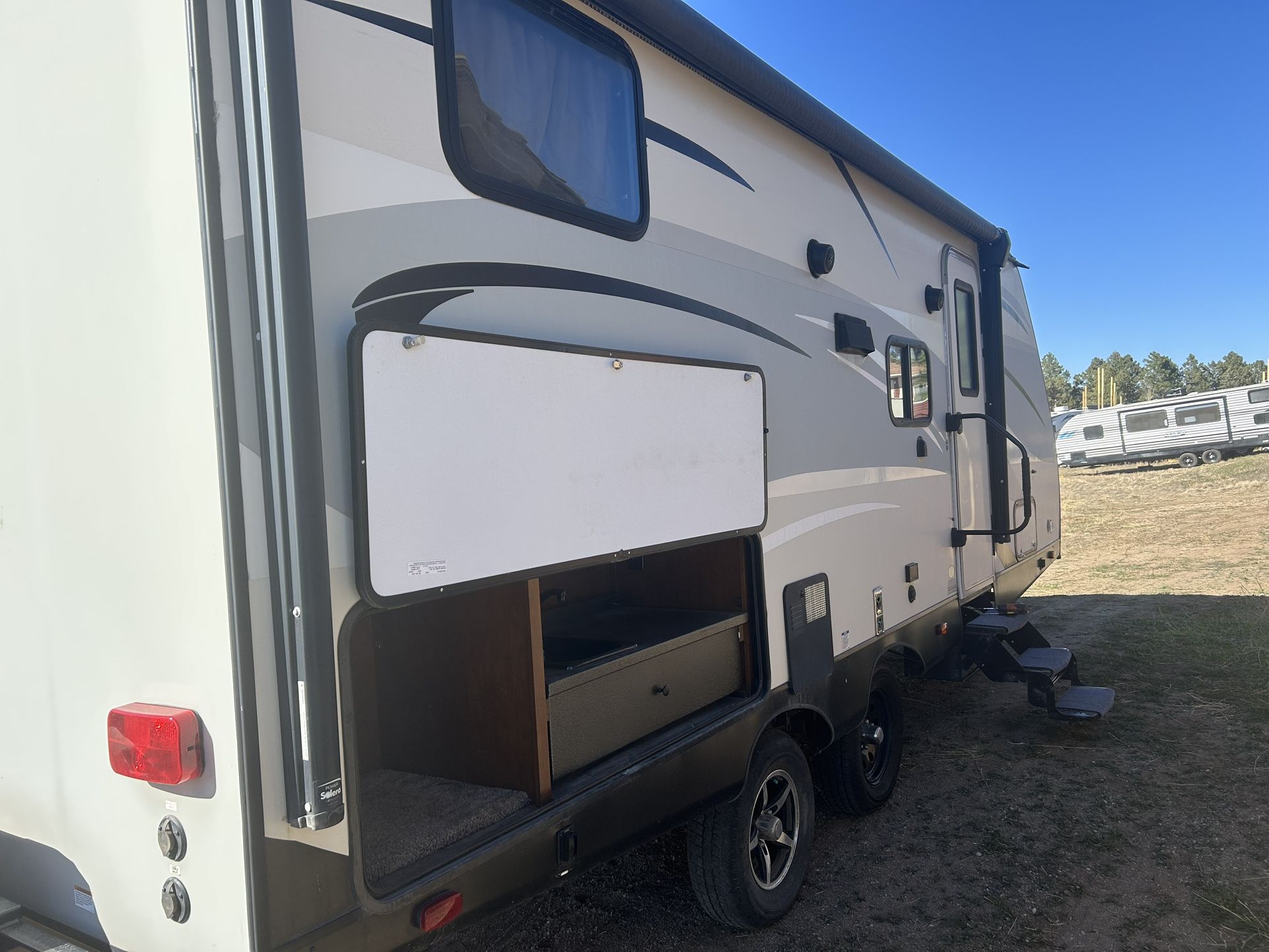 2016 Forest river Vibe slide out bunk model