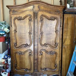 Antique Wardrobe 