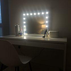 Vanity Bundle - Desk + Mirror + Chair + UGG Rug 