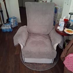 Recliner chair