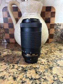 Nikon NIKKOR AF-P 70-300mm lens