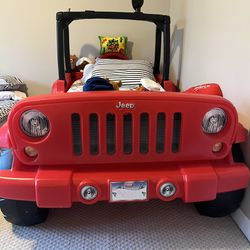 Little Tikes - Jeep® Wrangler 53" Toddler/Twin Bed - Red