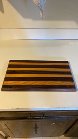 Kitchen cutting board