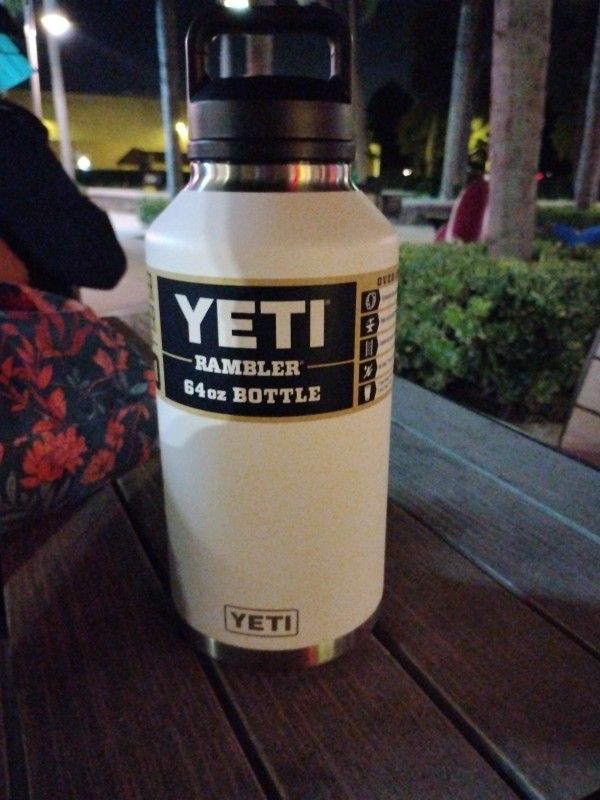 yetti 64 0z