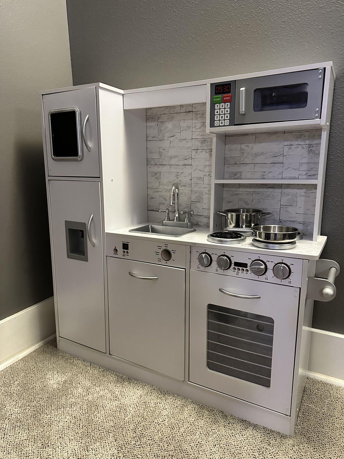 Kids Kitchen