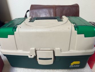 Tacklebox with plenty of tackle, including vintage wooden lures
