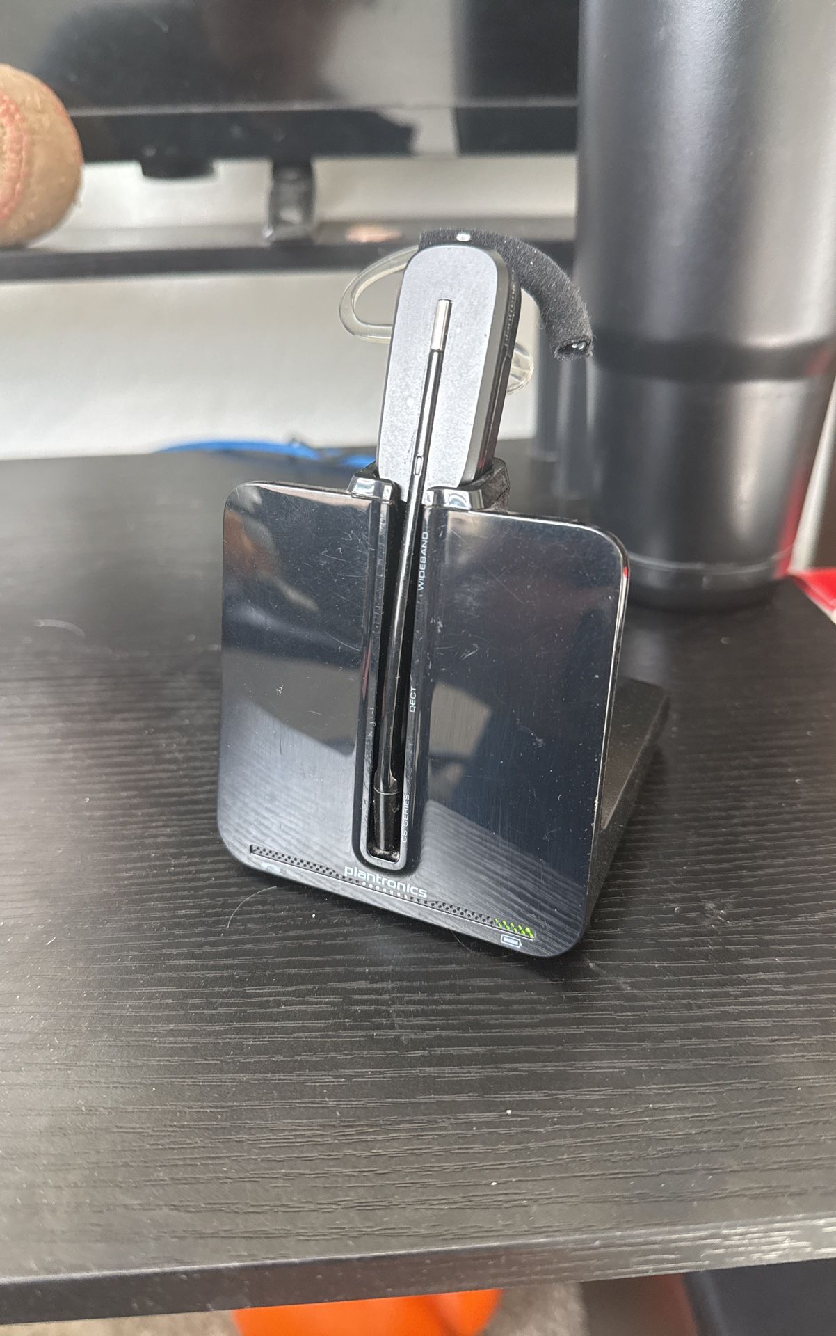 Plantrlonics Wireless headset