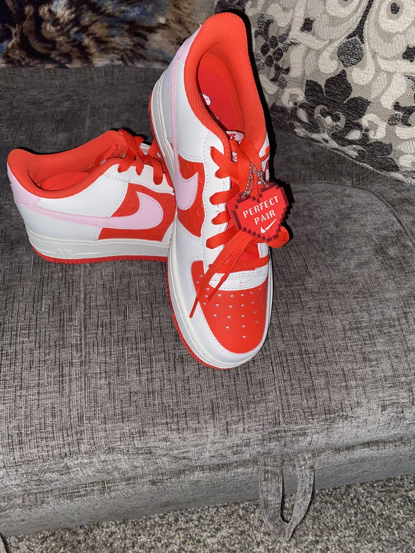 Nike Air Force 1 Low 'Perfect Pair' Size 7Y (8.5W)