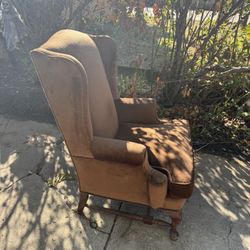 Old Fashion Chair