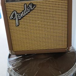 Fender 10 Watt Guitar Amplifier 