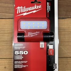 Milwaukee USB Rechargeable Light 