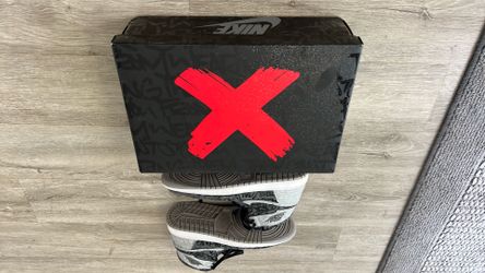 Air Jordan 1 Retro High OG size 11