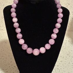 Kunzite Graduated Beaded Necklace in Sterling Silver