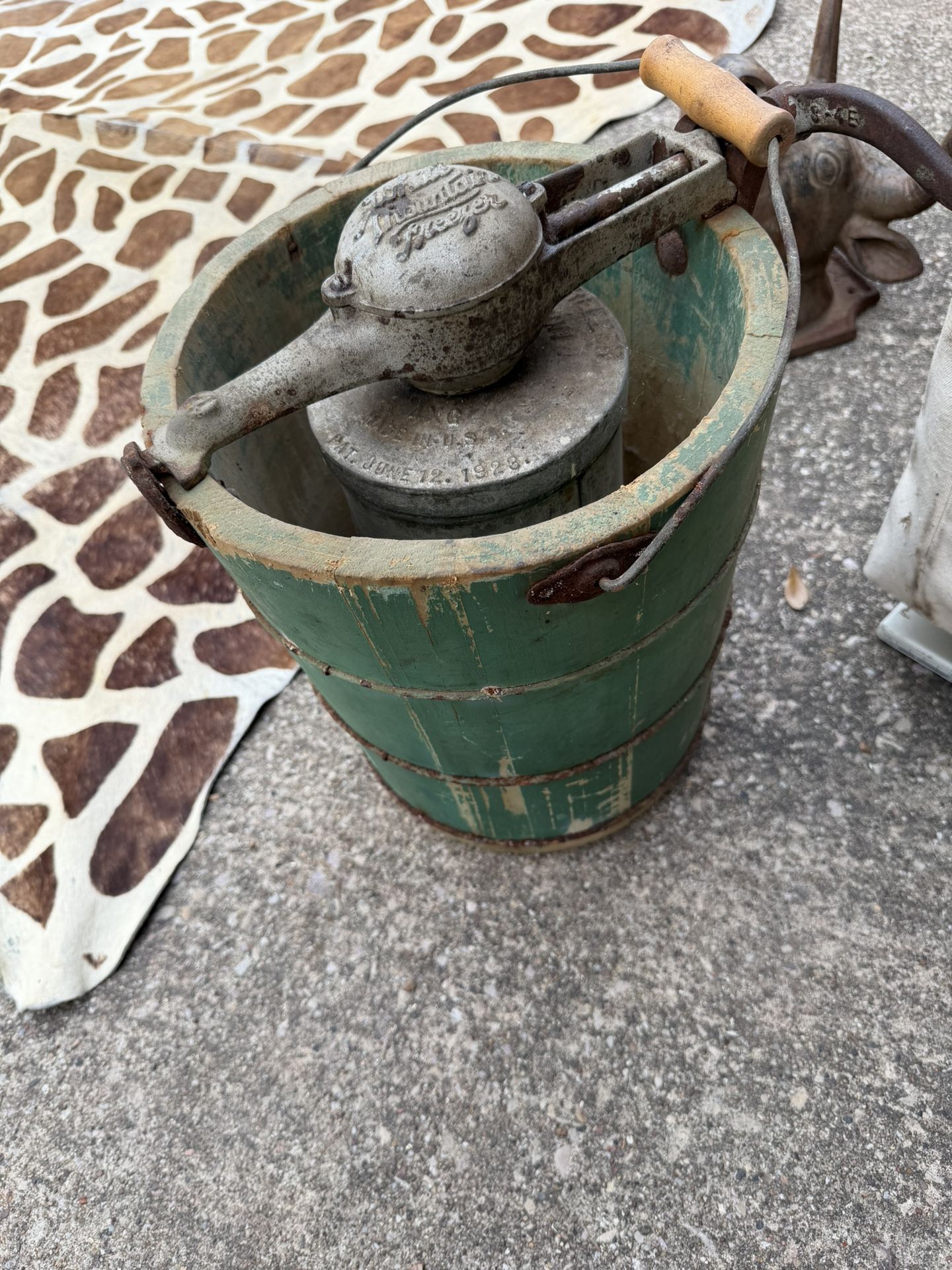 Vintage Ice Cream Maker 20.00