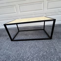 Coffee table /patio brand new in box W39.5  D21.75 H18”