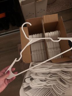 130 ct white hangers $10