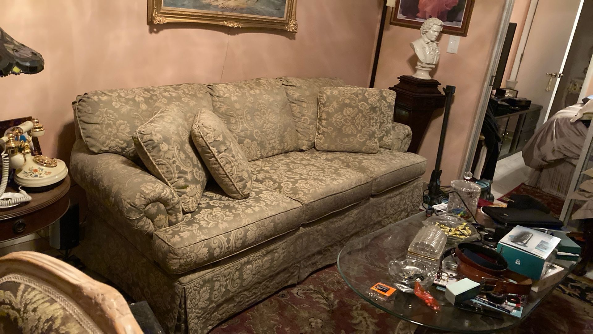 Sale Fabric Sofa In Good Condition