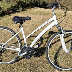 Schwinn Network 1 (woman's womans bike)