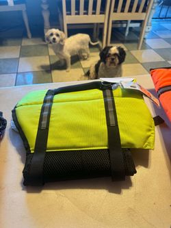 Dog life jacket