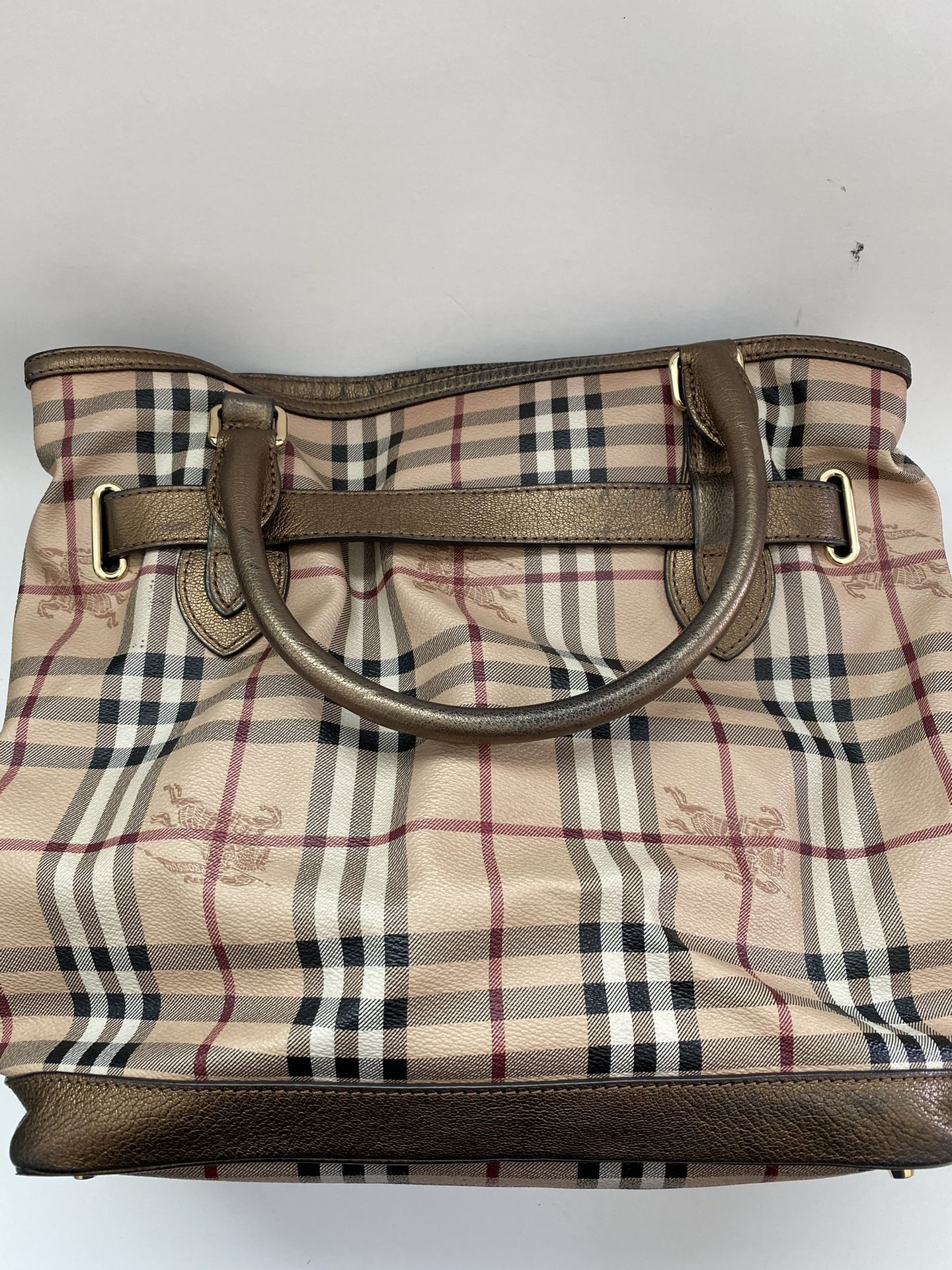 Burberry Haymarket Check Golderton Tote for Sale in Laguna Hills CA OfferUp