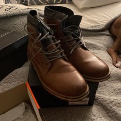 Used sonoma boots sz 10.5