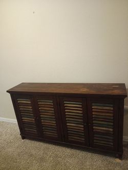Entry way table
