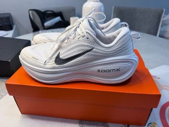 Nike Vomero Plus