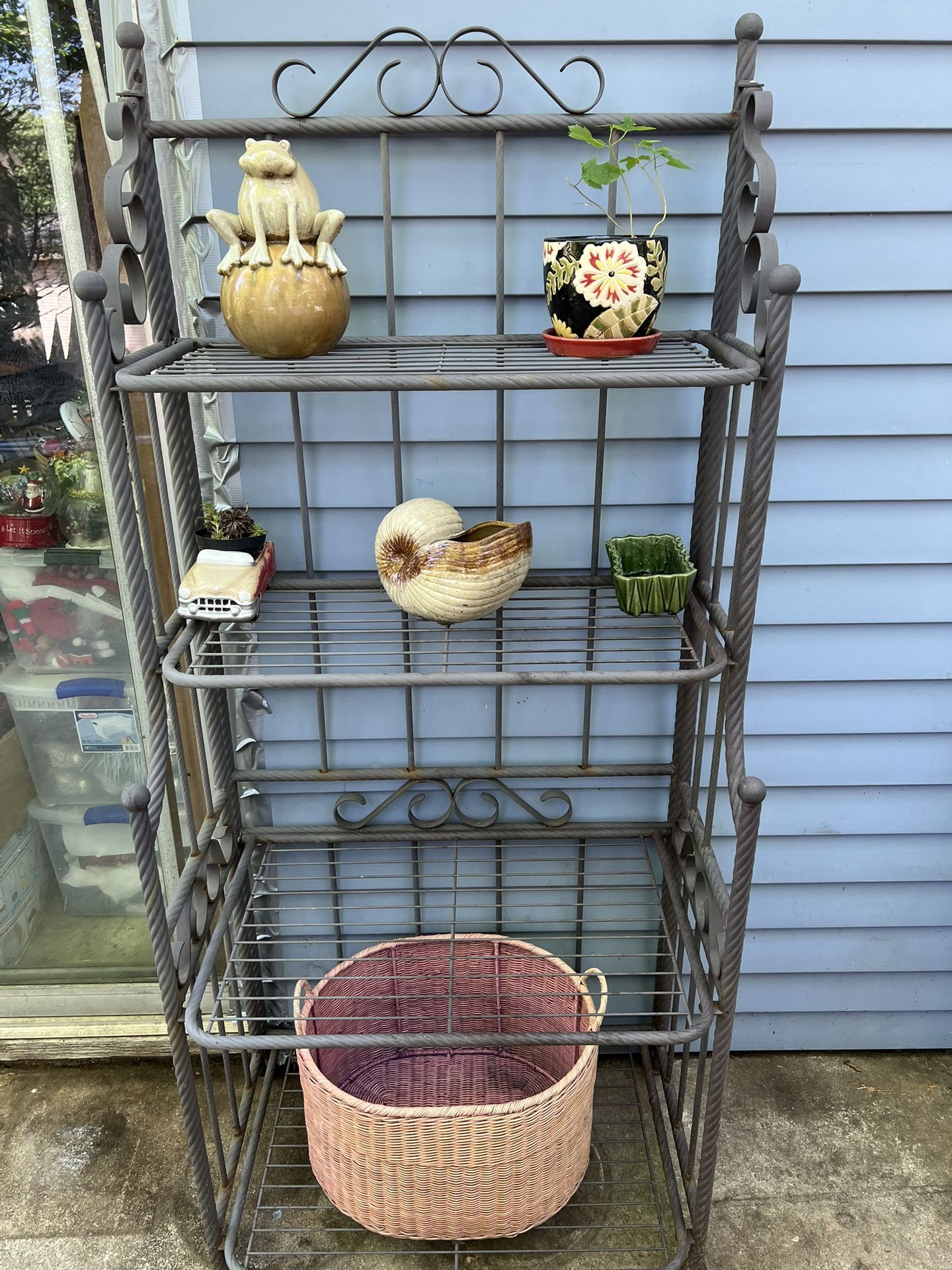 Outdoor Folding Baker’s Rack-Plant Stand 