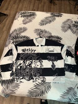 Long sleeve shirt, size large
