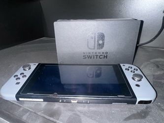 Nintendo Switch 1 Console